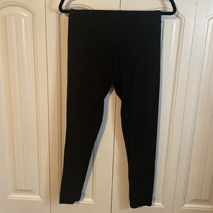 Aerie full length black offline legging. Size L long